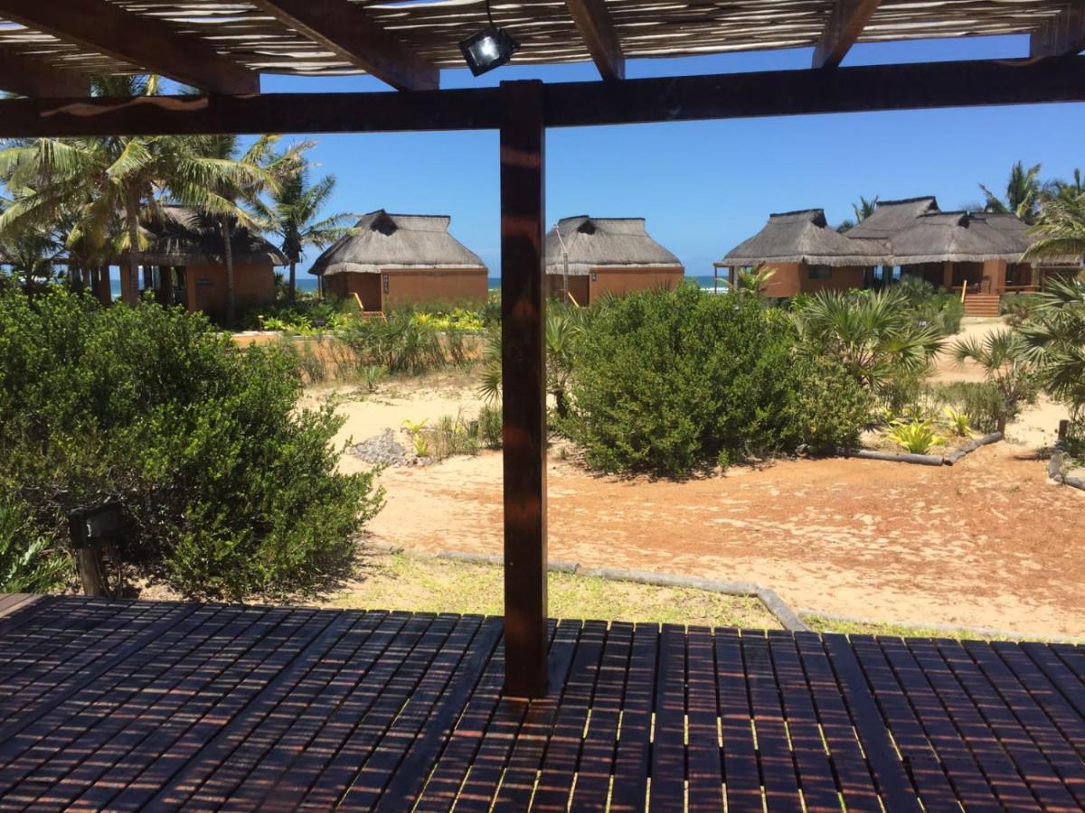 Eclectic Beach Retreat Cabo Nhamua Ngoại thất bức ảnh