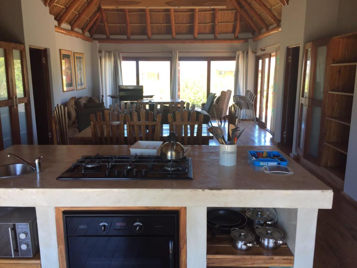 Eclectic Beach Retreat Cabo Nhamua Ngoại thất bức ảnh