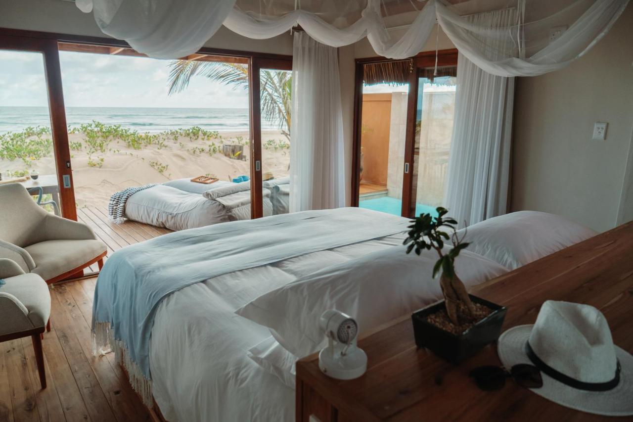 Eclectic Beach Retreat Cabo Nhamua Ngoại thất bức ảnh