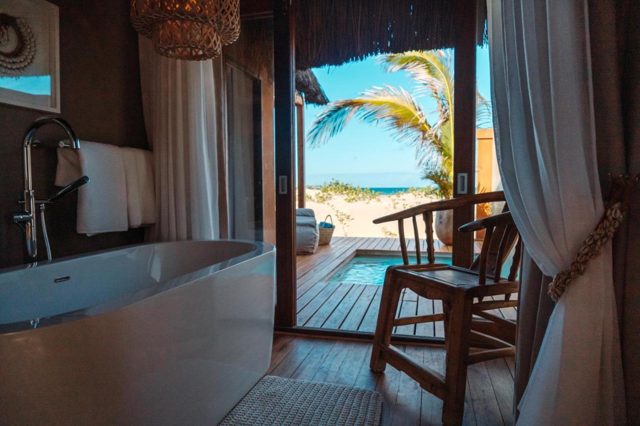 Eclectic Beach Retreat Cabo Nhamua Ngoại thất bức ảnh