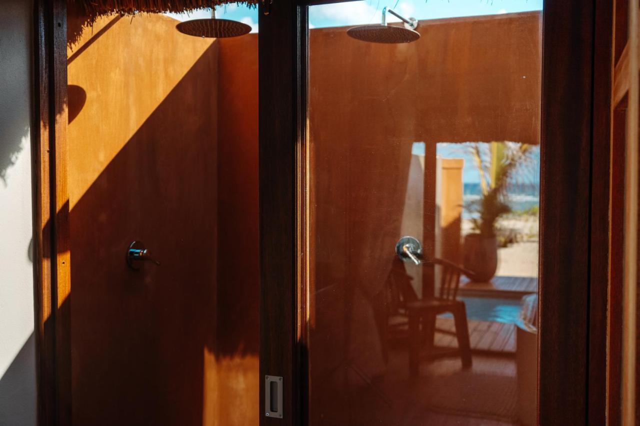 Eclectic Beach Retreat Cabo Nhamua Ngoại thất bức ảnh